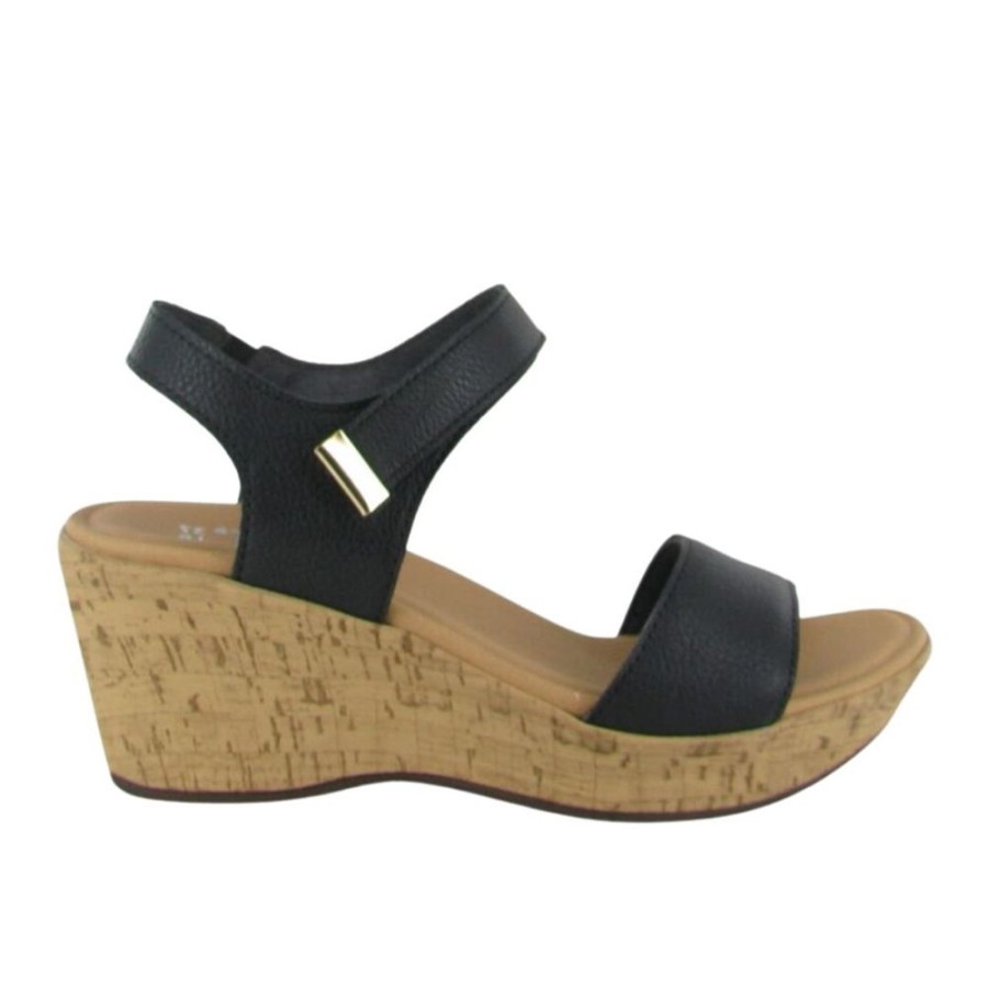 Naot Summer Soft Black Leather | Sandals