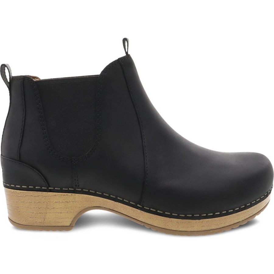 Dansko Becka Black Oiled Pull Up | Casual