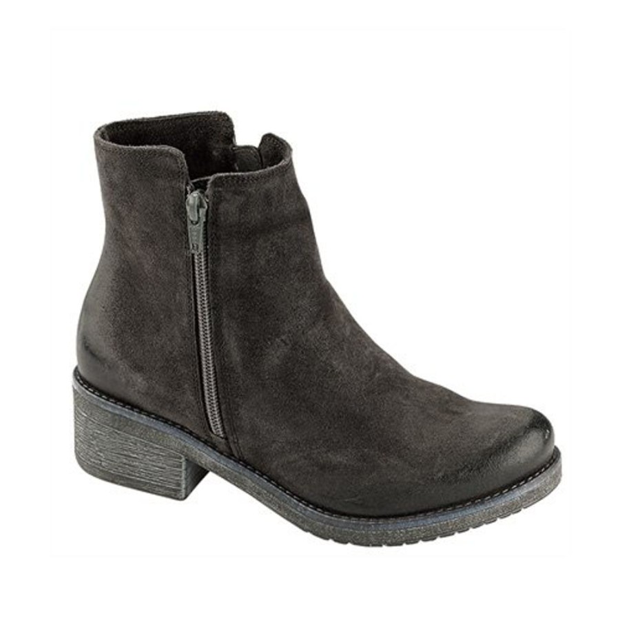 Naot Wander Oily Midnight Suede Leather | Boots