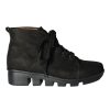 L'Amour des Pieds Hallshire Black Weathered Leather | Boots